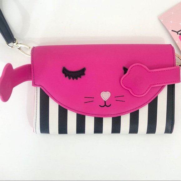 Betsey Johnson Handbags - Betsey Johnson Peekaboo Cat Crossbody Bag
